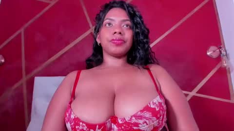 lia_mariana online show from 17, 2, 2025