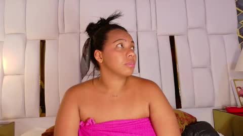 lia_mariana online show from 19, 10, 2025