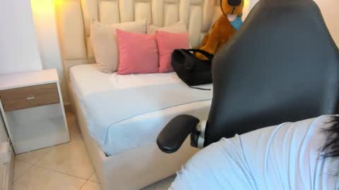 lia_mariana online show from 7, 1, 2026