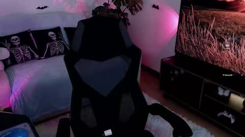 Liaa  online show from 12, 10, 2025