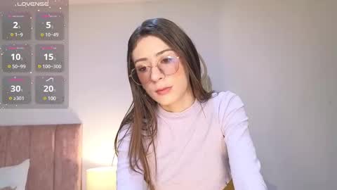 Lia  online show from 7, 12, 2024