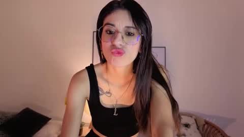 Lia  online show from 10, 10, 2025