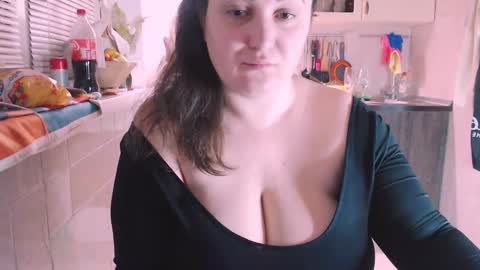 miss Lia  colection for travel online show from 1, 1, 2025