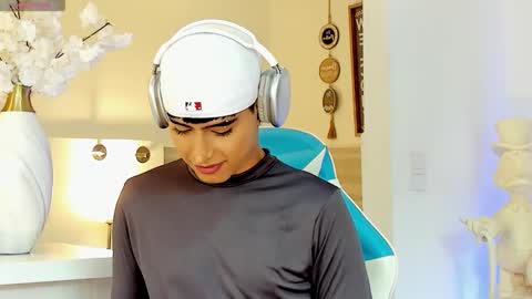 Snapshot of liam_055 chatting on 19, 9, 2025 Liam online show from 19, 9, 2025