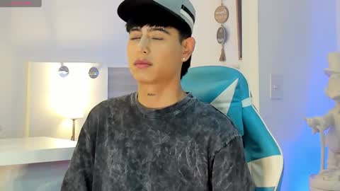 Snapshot of liam_055 chatting on 6, 10, 2025 Liam online show from 6, 10, 2025