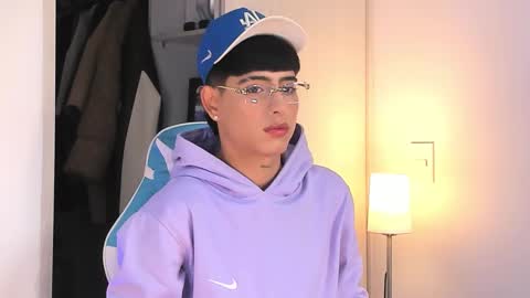 Snapshot of liam_055 chatting on 19, 10, 2025 Liam online show from 19, 10, 2025