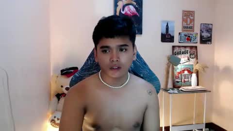 liam_anthonyxx online show from 15, 10, 2025
