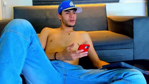 liam_genner online show from 9, 9, 2025