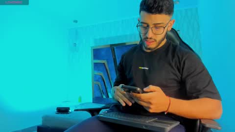 LIAM KLEIN online show from 27, 11, 2025