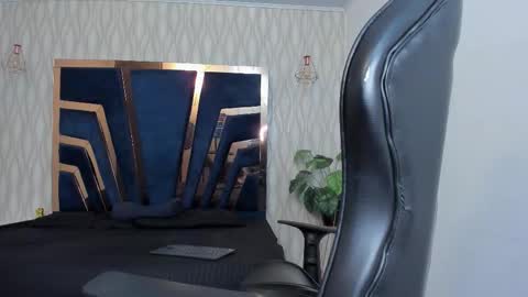 LIAM KLEIN online show from 15, 2, 2026