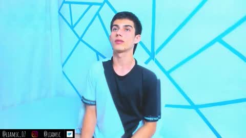 Snapshot of liam_scott77 chatting on 23, 10, 2025 Liam scott77 online show from 23, 10, 2025