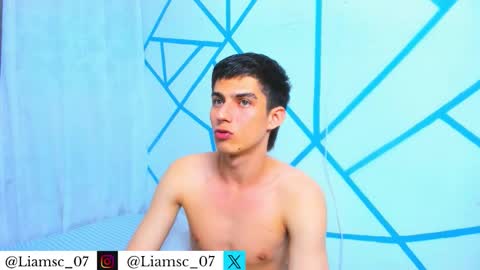 Snapshot of liam_scott77 chatting on 16, 11, 2025 Liam scott77 online show from 16, 11, 2025