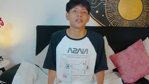 Snapshot of liam_sinclair chatting on 18, 2, 2026 Liam online show from 18, 2, 2026