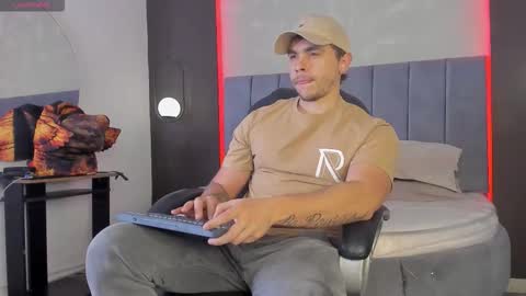 Snapshot of liam_walk chatting on 5, 3, 2026 Liam online show from 5, 3, 2026