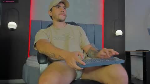 Snapshot of liam_walk chatting on 8, 3, 2026 Liam online show from 8, 3, 2026