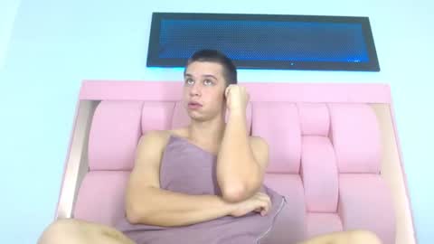 liam_york online show from 1, 12, 2025