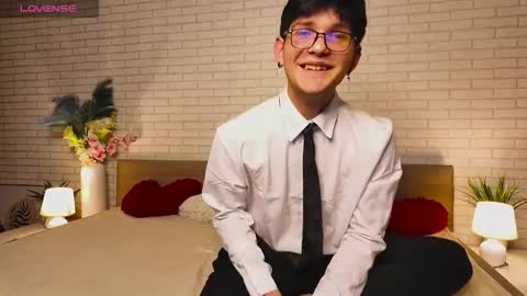 Snapshot of liamrivers chatting on 14, 11, 2025 liamrivers online show from 14, 11, 2025