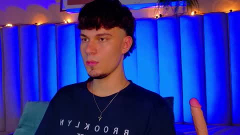 Liam Thunder online show from 3, 11, 2025