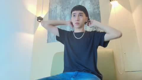 lian_cameron online show from 8, 1, 2026