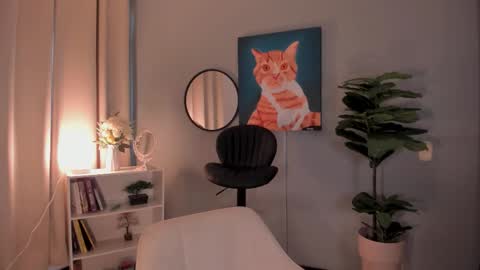 Lia online show from 4, 11, 2025