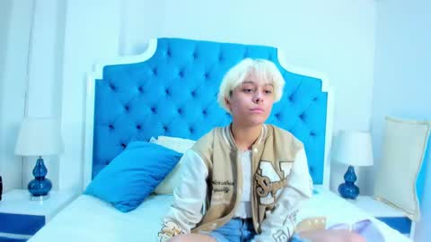 Snapshot of liavivumi chatting on 18, 10, 2025 Lia Vivumi online show from 18, 10, 2025
