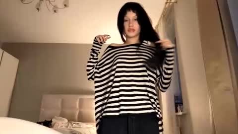 Keily online show from 5, 12, 2025