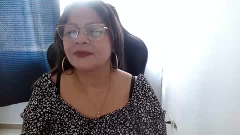 Snapshot of licenciada_ann chatting on 24, 2, 2025 Milf Ann Latina online show from 24, 2, 2025