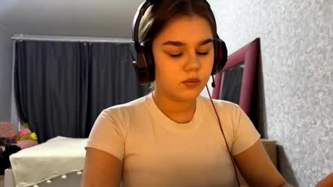 Snapshot of lieselottewolfenbarger chatting on 4, 12, 2025 Anna online show from 4, 12, 2025