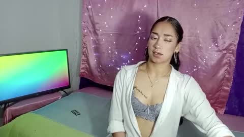 Snapshot of liia__strong chatting on 2, 11, 2025 LIIA online show from 2, 11, 2025