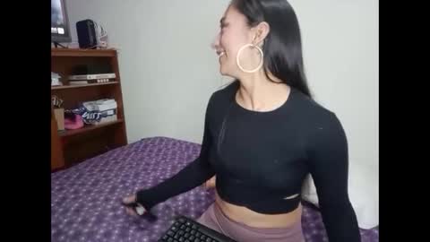 Snapshot of liia__strong chatting on 27, 11, 2025 LIIA online show from 27, 11, 2025