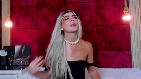 Snapshot of liiacollins chatting on 9, 10, 2025 liiacollins online show from 9, 10, 2025