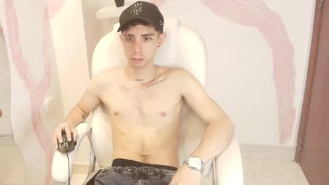 L I I A M online show from 6, 2, 2025