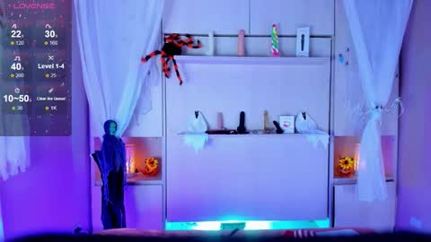         online show from 17, 10, 2025