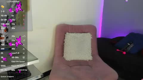 Lily Moore online show from 19, 12, 2024