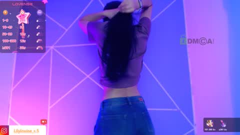 Snapshot of liilylouise chatting on 7, 11, 2025 Liliana online show from 7, 11, 2025