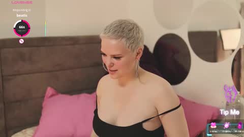 likaaberry online show from 15, 10, 2025