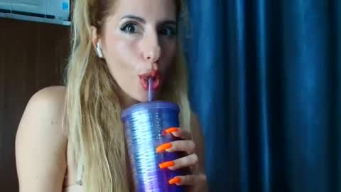 Mia                   Onlyfans link -  online show from 17, 11, 2025