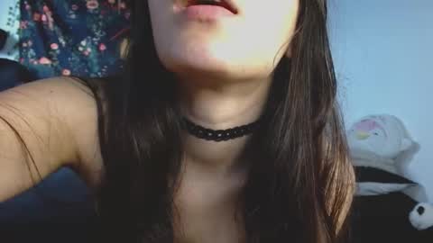 Snapshot of lil_angel7 chatting on 22, 10, 2025 lil angel7 online show from 22, 10, 2025