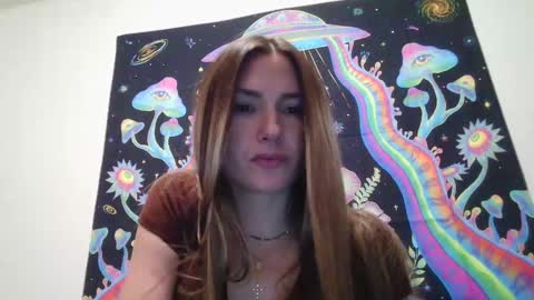 Snapshot of lil_bit_midnightmuse chatting on 16, 10, 2025 lil_bit_midnightmuse online show from 16, 10, 2025