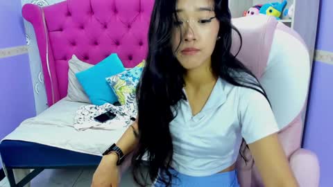 Lili Cey online show from 17, 1, 2025