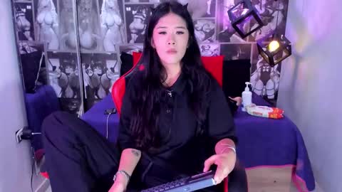 Lili Cey online show from 18, 9, 2025