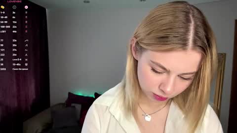 Elisa  online show from 19, 9, 2025