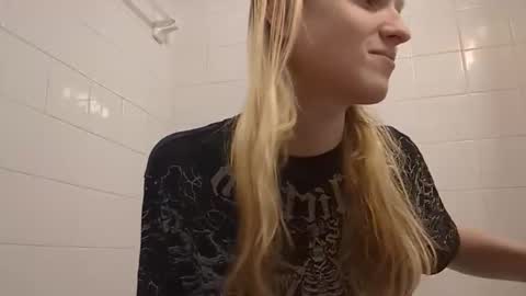 lil gemmie online show from 18, 1, 2026