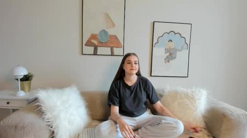 Emma online show from 4, 10, 2025