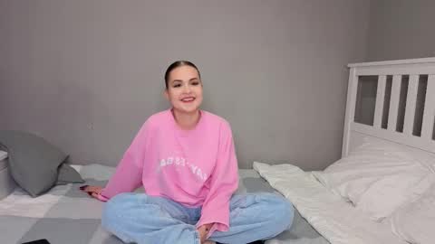 Emma online show from 8, 10, 2025