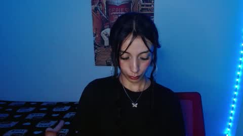 Lisaa online show from 1, 2, 2025