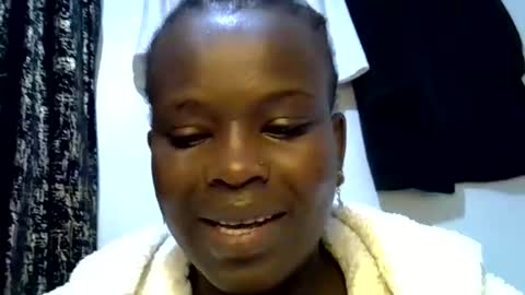 lil_miss23 online show from 6, 10, 2025