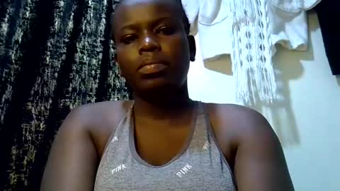 lil_miss23 online show from 7, 10, 2025