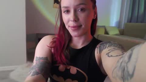 Snapshot of lil_reya chatting on 21, 10, 2025 INST Lil happines s online show from 21, 10, 2025