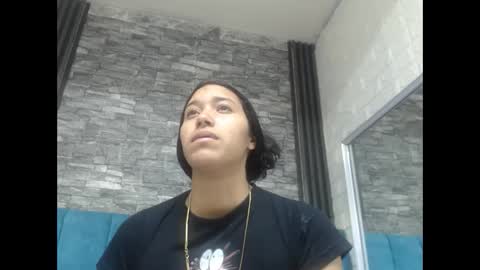 lil_rose2006 online show from 11, 10, 2025